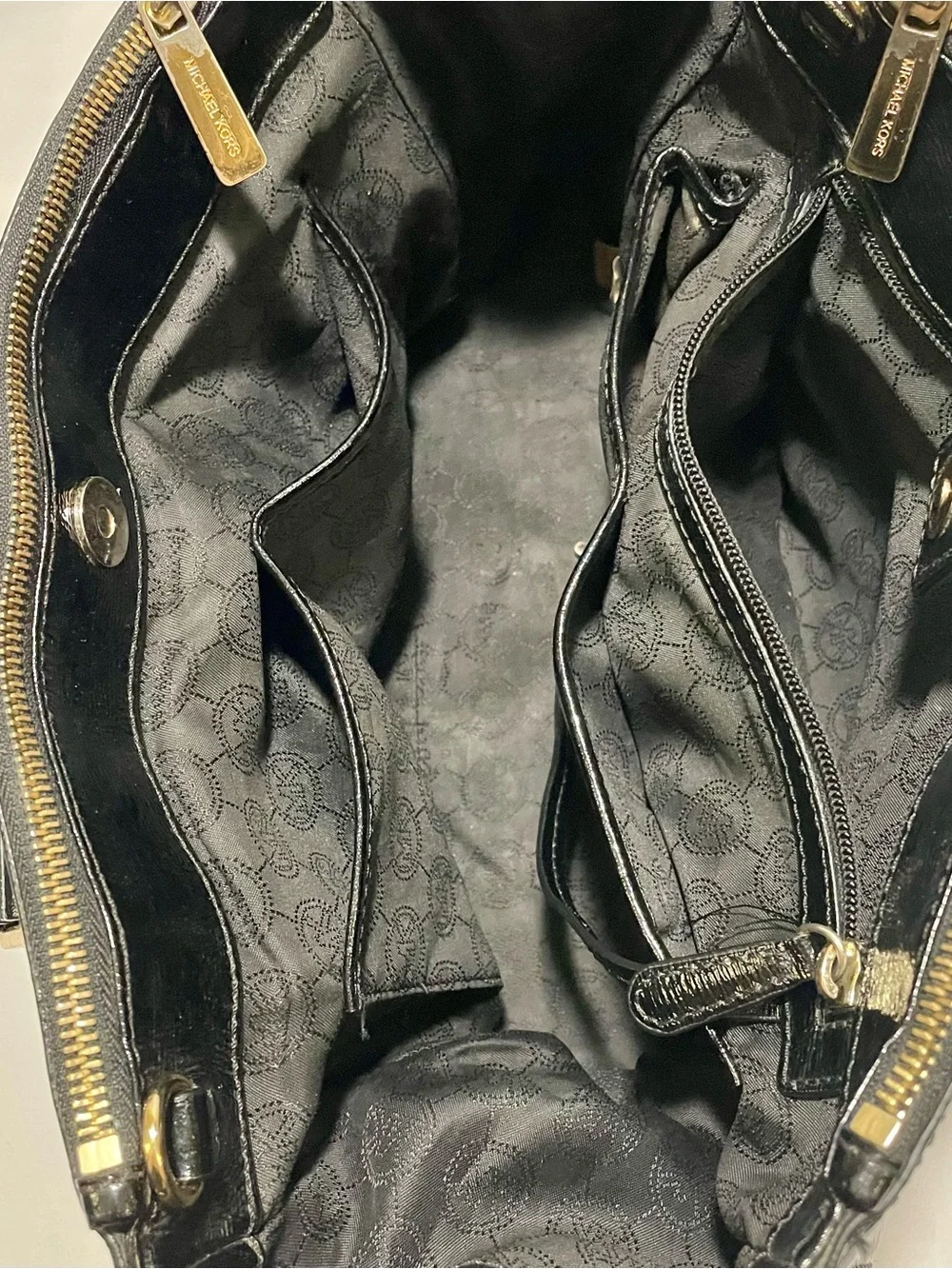 Michael Kors Dillon East West Satchel & Wallet Set